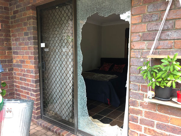 Glass Repairs in Logan City